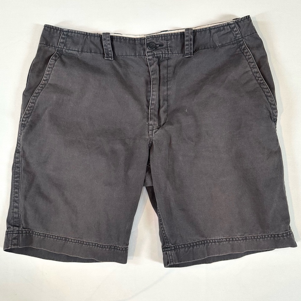 Men’s GAP Rugged Chino Shorts, Gray, Flat Front,  36” Waist, 10” Inseam